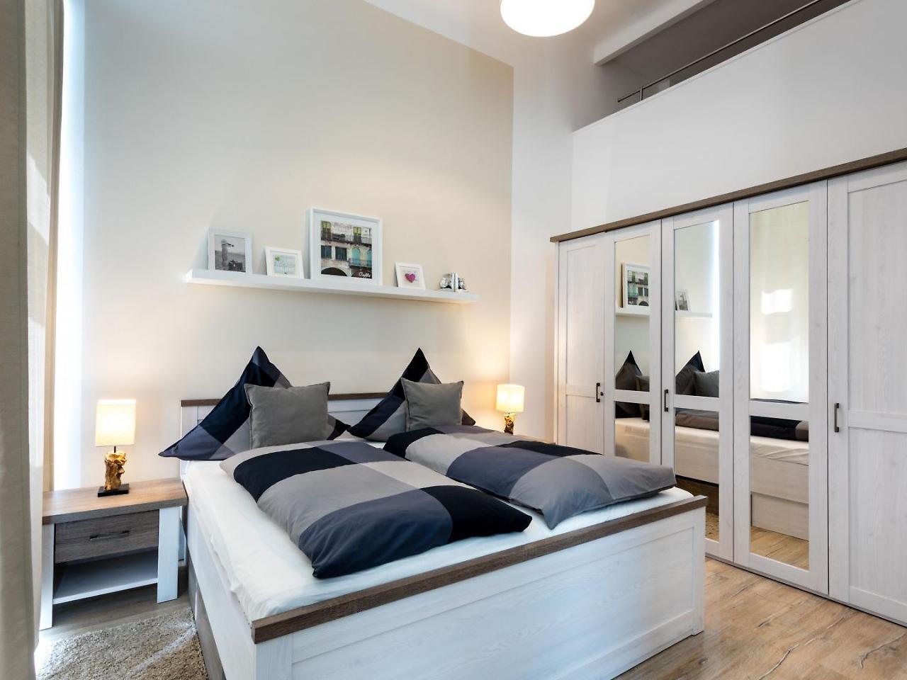 The Goethe Loft, 2 Bedroom Up To 5 People Берлин Экстерьер фото